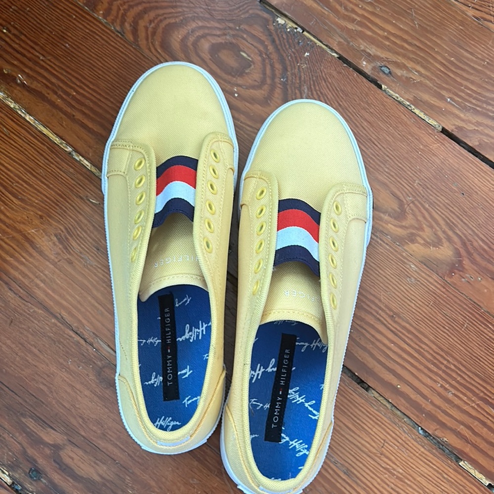 Tommy Hilfiger slides